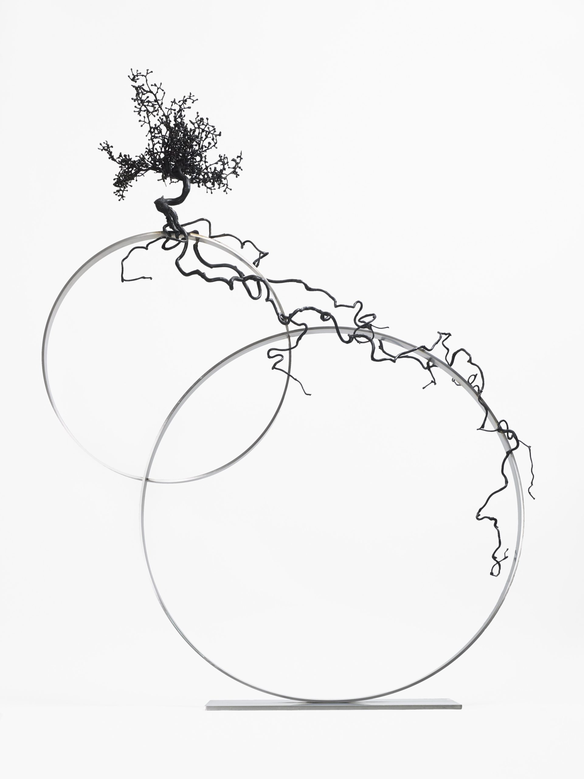 How to decorate with Sculpture